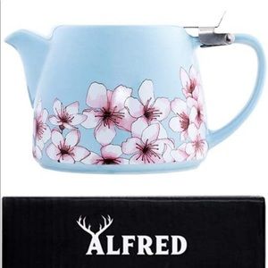 Alfred Tea Spot Of Beverly Hills Teapot